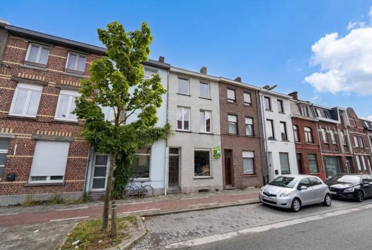 Home with potential in the heart of Kortrijk