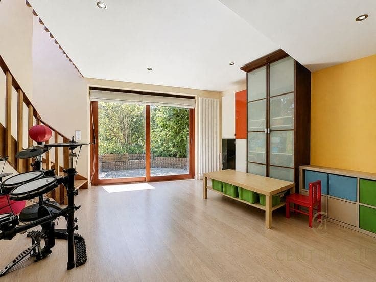 5-bedroom single-family home located in a gated community