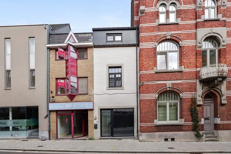 KNAPPE ENERGIEZUINIGE STADWONING MET KARAKTER IN HET CENT...