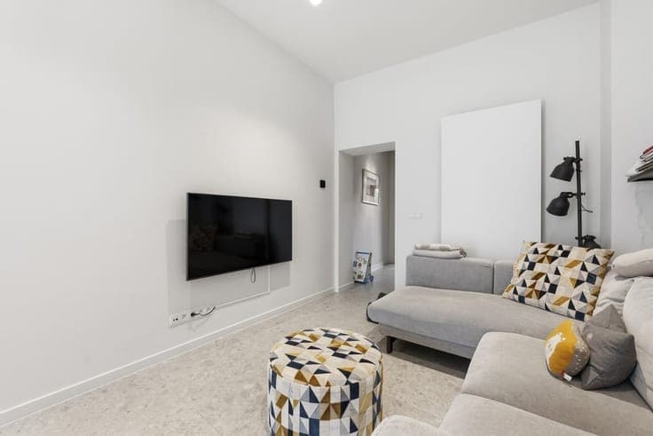 KNAPPE ENERGIEZUINIGE STADWONING MET KARAKTER IN HET CENT...