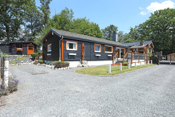 chalet