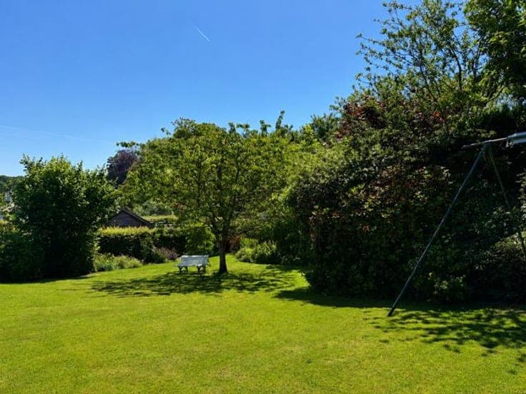 Belle Villa 295m² - 5 ch - localisation 100% - beau jardin