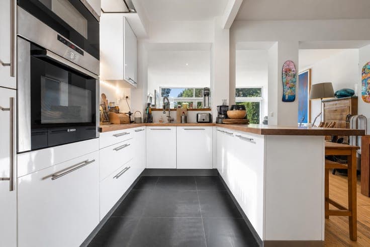 Saint-Anne neighbourhood, charming 3-bedroom house