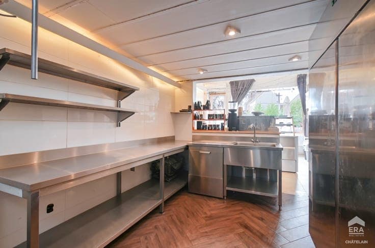Income-generating building for sale in Saint-Gilles