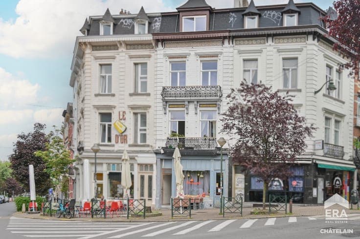 Income-generating building for sale in Saint-Gilles