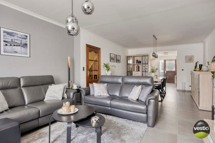 Schitterend gelegen woning met 4 slaapkamers, tuin en gar...