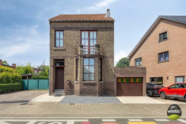 Schitterend gelegen woning met 4 slaapkamers, tuin en gar...
