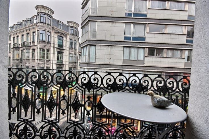 MIXED-USE INVESTMENT PROPERTY | 3 INDEPENDENT INCOME STREAMS