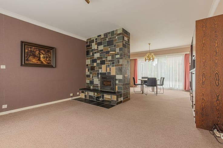 Solide open bebouwing met 3 slaapkamers, tuin en bijgebouw