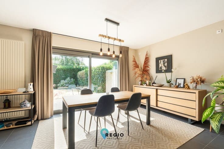 Instapklare, eigentijdse woning met 5 slaapkamers op kind...