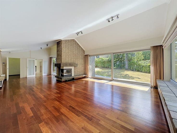 Modern Villa in Stockel - 5 bedrooms + 3 bathrooms