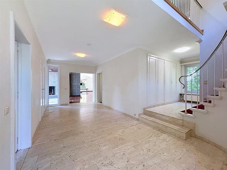 Modern Villa in Stockel - 5 bedrooms + 3 bathrooms