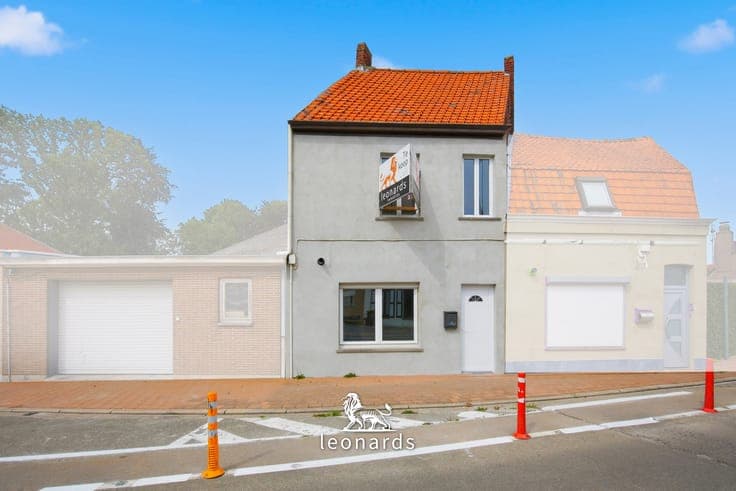 Family home in a central location in Tielt
