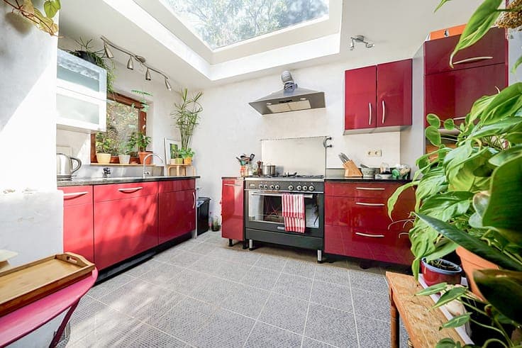 Detached Home – Fields & Woodland