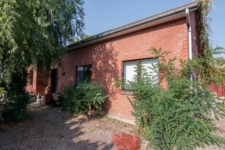 Interessant renovatieproject in groene omgeving op een kn...