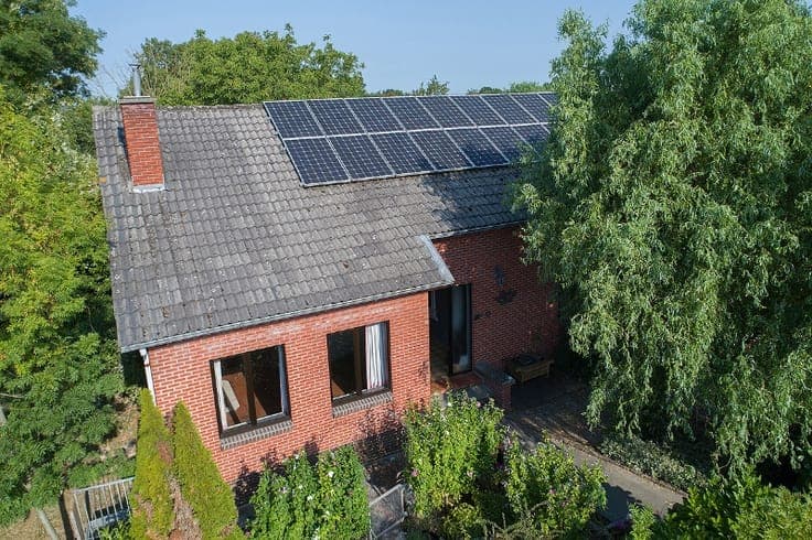 Interessant renovatieproject in groene omgeving op een kn...