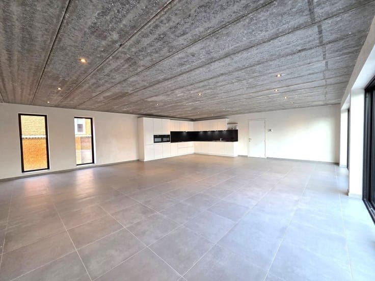 Viergevelvilla...Year of construction 2018...6 bedrooms...