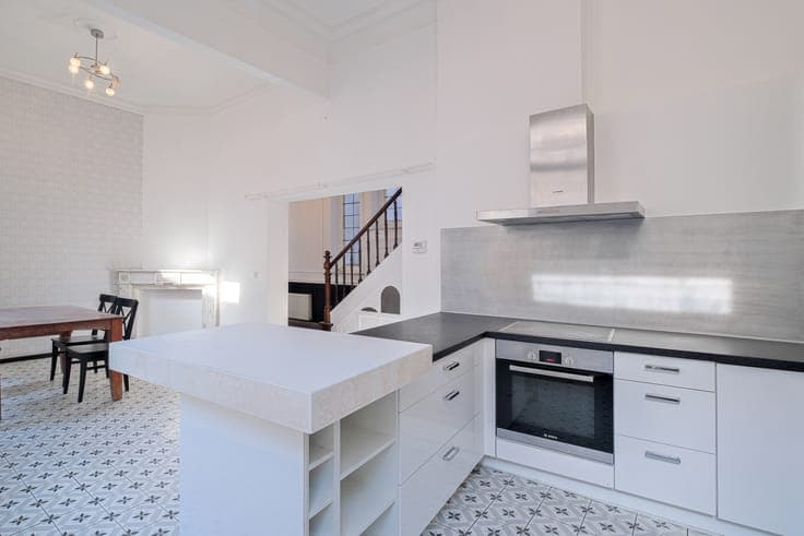SAINT-GILLES – Superbe hôtel de maître de ± 420 m²
