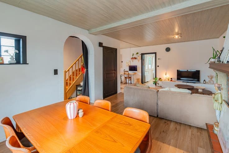 Family home with 4 bedrooms and garden in Lembeek