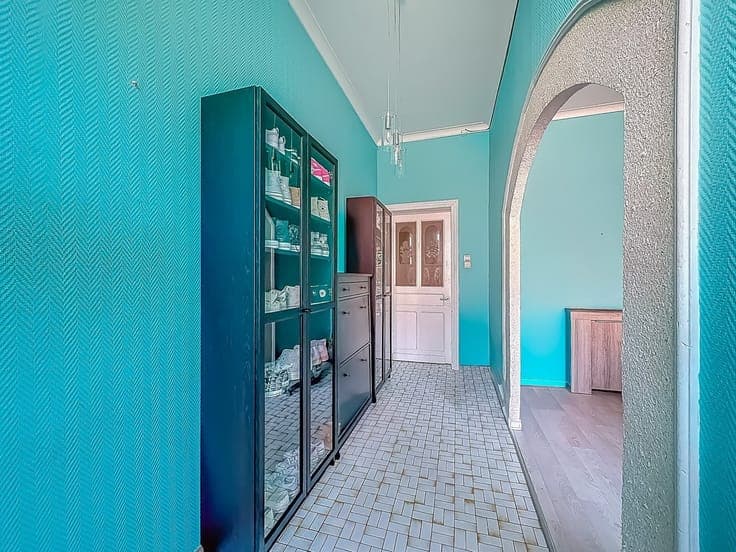 BONNE MAISON AVEC GARAGE ET JARDIN
