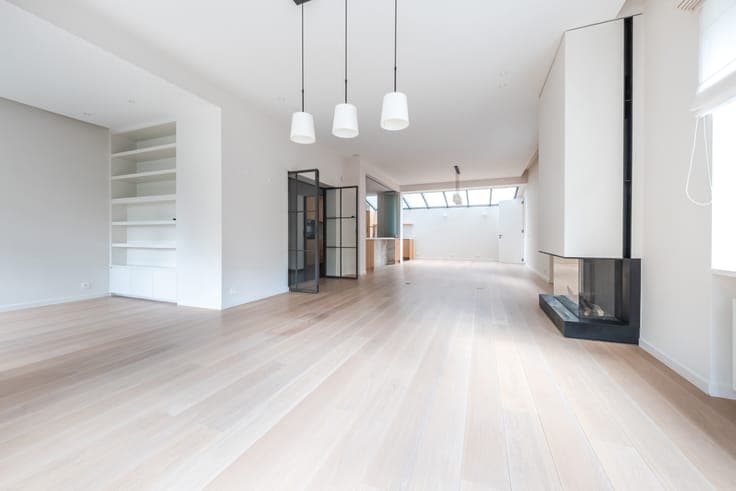 Completely renovated house, steps away from Montgomery