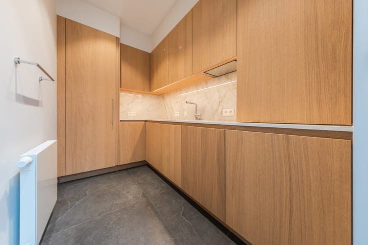 Completely renovated house, steps away from Montgomery