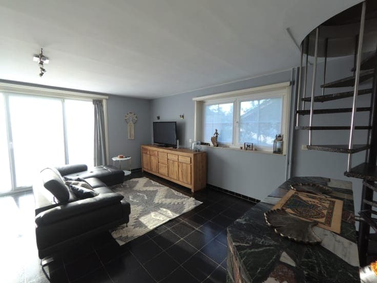 Bright 4-facade villa with garden (7a 22ca) – Waterloo