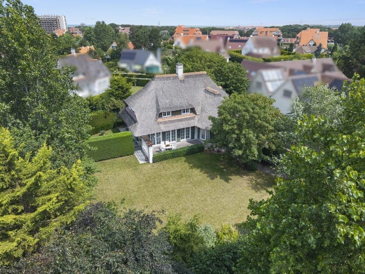 Karaktervolle villa in residentiële villa-wijk Simli