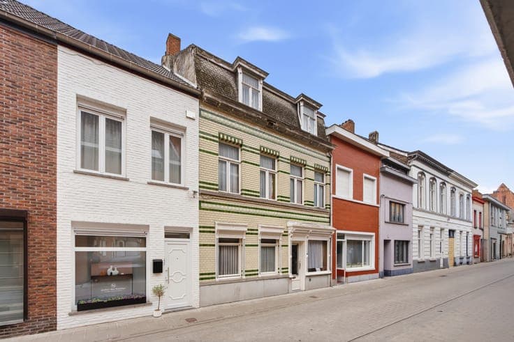 Characterful home near the Eeklo market.