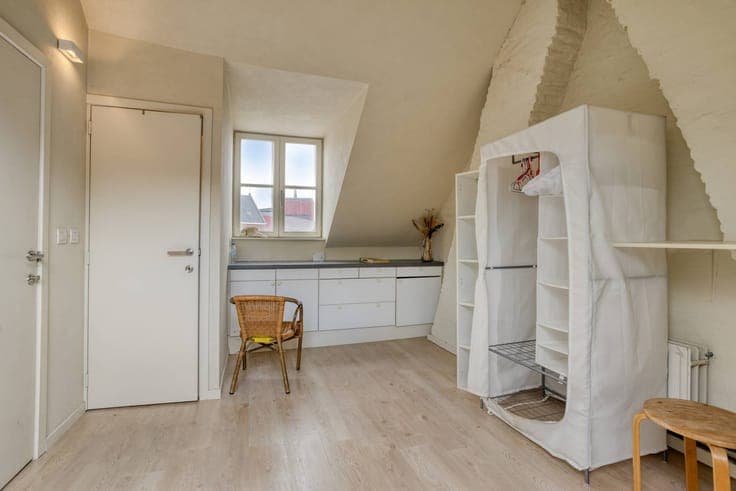 Charming house to renovate in Bruges near the station