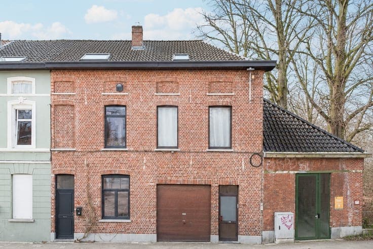 Compacte stadswoning met garage en topligging in Gent!