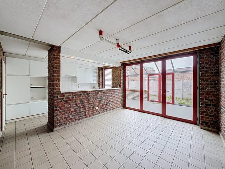 Sale - House Mol - 249,000 €