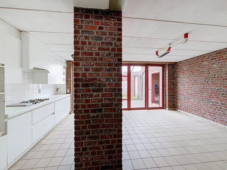 Sale - House Mol - 249,000 €