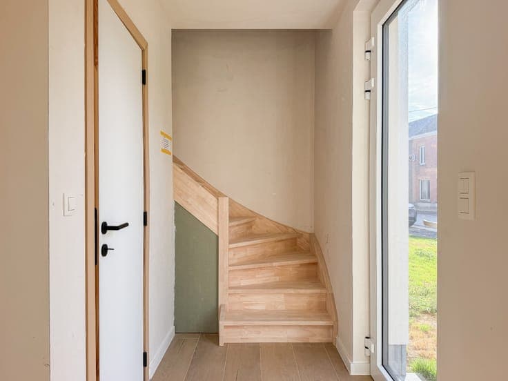 Te koop, strakke nieuwbouwwoning op landelijke ligging