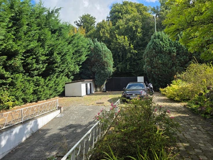 Superb 5 bedrooms villa, 1200 m² plot