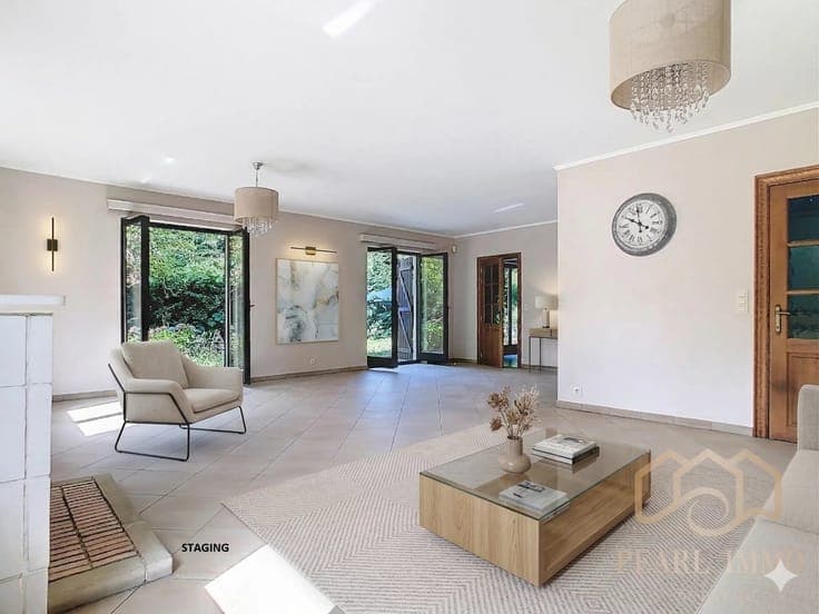 Superb 5 bedrooms villa, 1200 m² plot