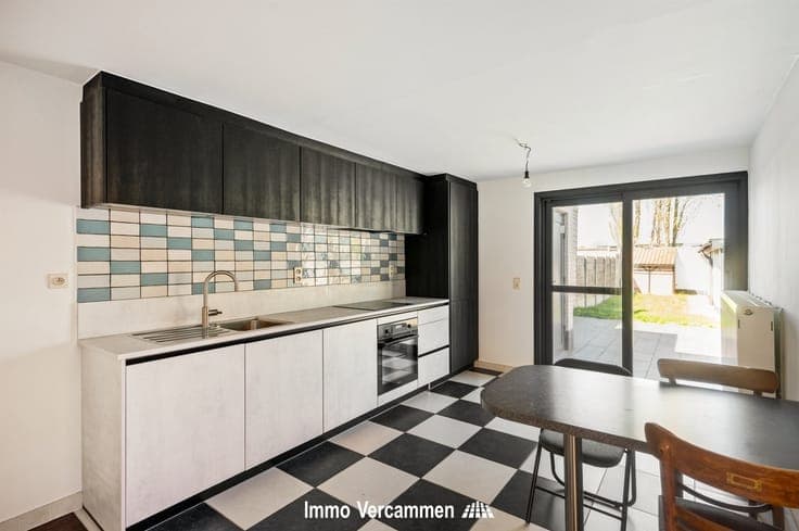 Perfect instapklare woning met 4 slpks te Sint-Katelijne-Wav