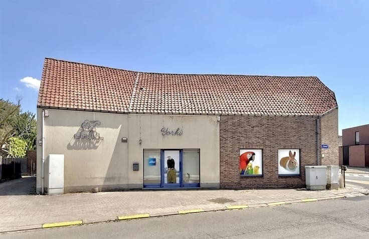 Mixed building