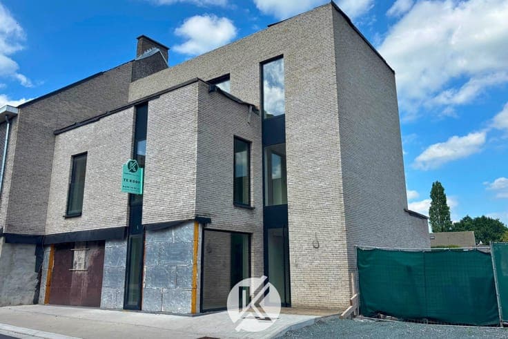 Verder af te werken nieuwbouwwoning
