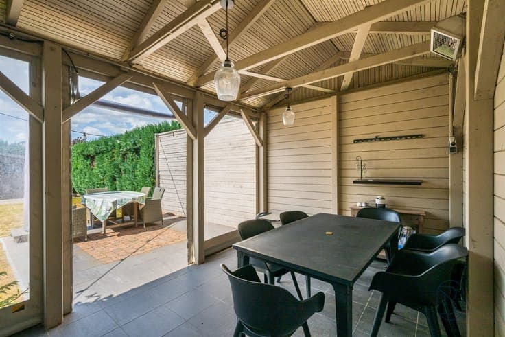 Spacious 5-bedroom family home with garden!