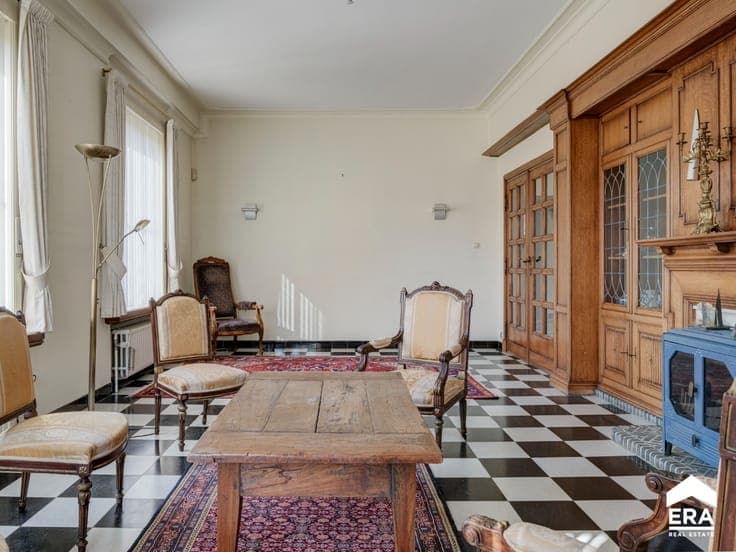 Elegant villa in central Zonhoven