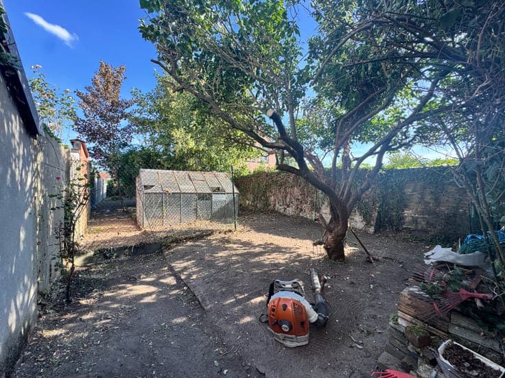 3 bedroom house in center of La Hulpe, 250m² garden