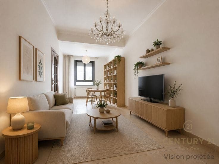 3-bedroom house to renovate with outdoor space
