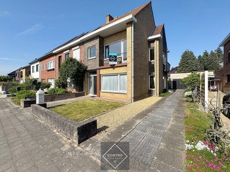 UITERST interessant gelegen woning te Sint-Andries!