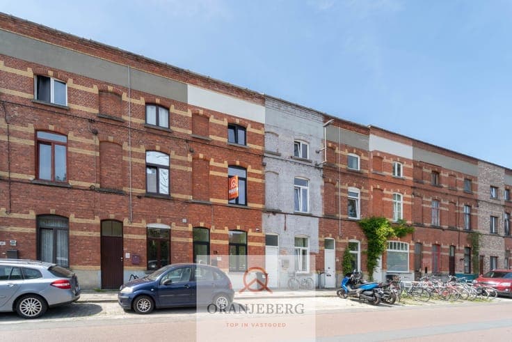 Lichtrijke gerenoveerde woning