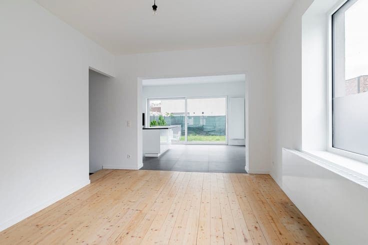 Move-in ready house (220 m²) with 3 bedrooms and south-orien