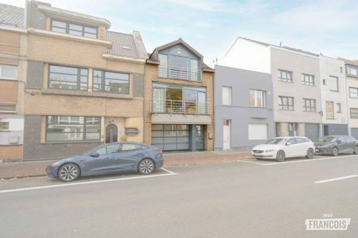 Spacious, energy-efficient home for sale with garden, garage and multipurpose room in Mariakerke (Ostend)