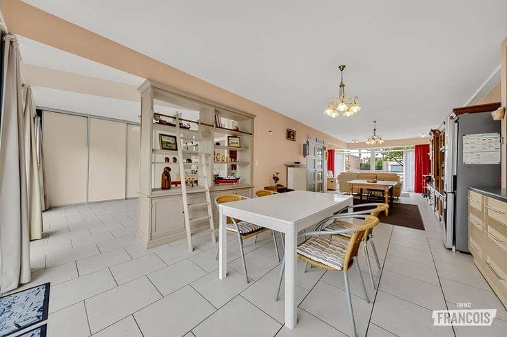 Spacious, energy-efficient home for sale with garden, garage and multipurpose room in Mariakerke (Ostend)