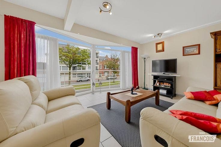 Spacious, energy-efficient home for sale with garden, garage and multipurpose room in Mariakerke (Ostend)
