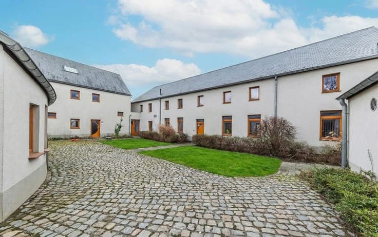 Multi-purpose complex, energy-efficiently renovated